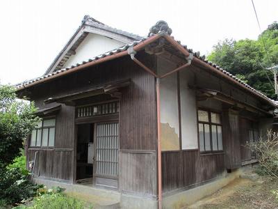 A quiet house on a sunny day! There are also houses and warehouses nearby. | Yawatahama City Immigration and Settlement Support Portal Site — Image 1, Yawatahama, Ehime