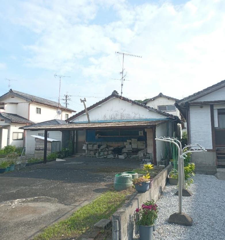 Free House in Kushima City, Miyazaki - 92.56 sqm on 295 sqm Land - Thumbnail 2