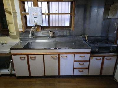 Free House Near Beppu Beach - 10 Min Walk to Beppu Station — Kitchen, Beppu, Oita
