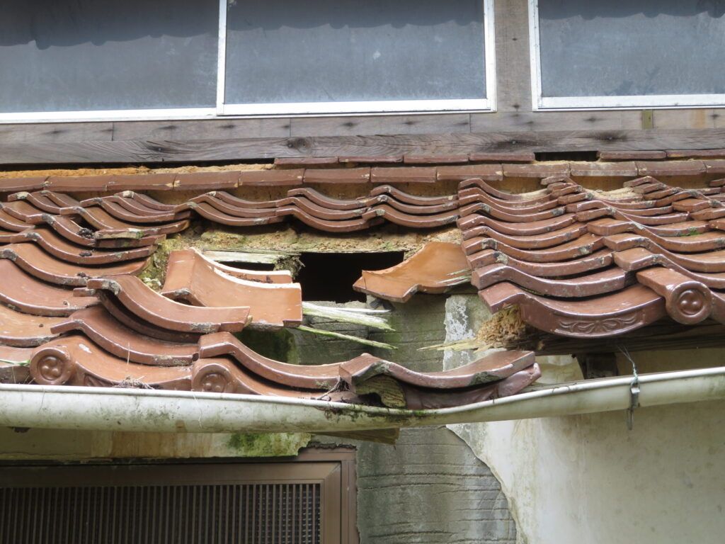 Free Land & Traditional House in Hamada, Shimane | 688 sqm Plot - Thumbnail 2