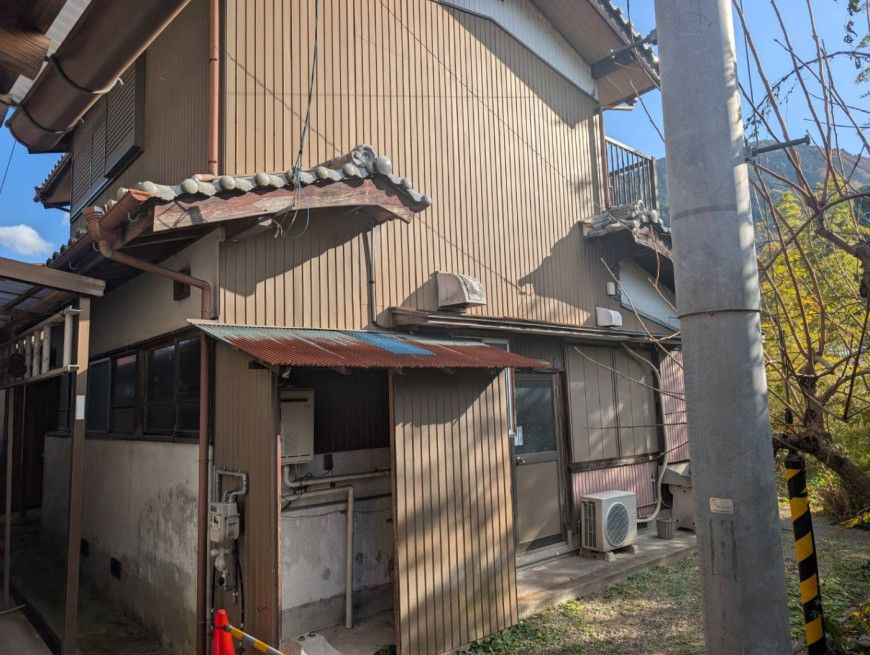 Free Land & House in Miyoshi, Tokushima - Near JR Station & Hospital - Thumbnail 4
