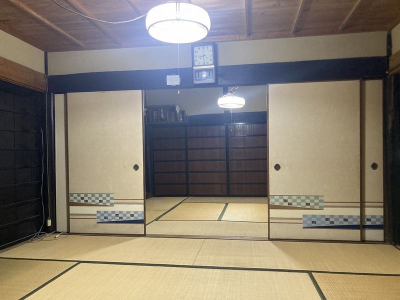 Detached House for Sale in Shobara, Hiroshima - 5K, 237sqm, 1.5M JPY - Thumbnail 3