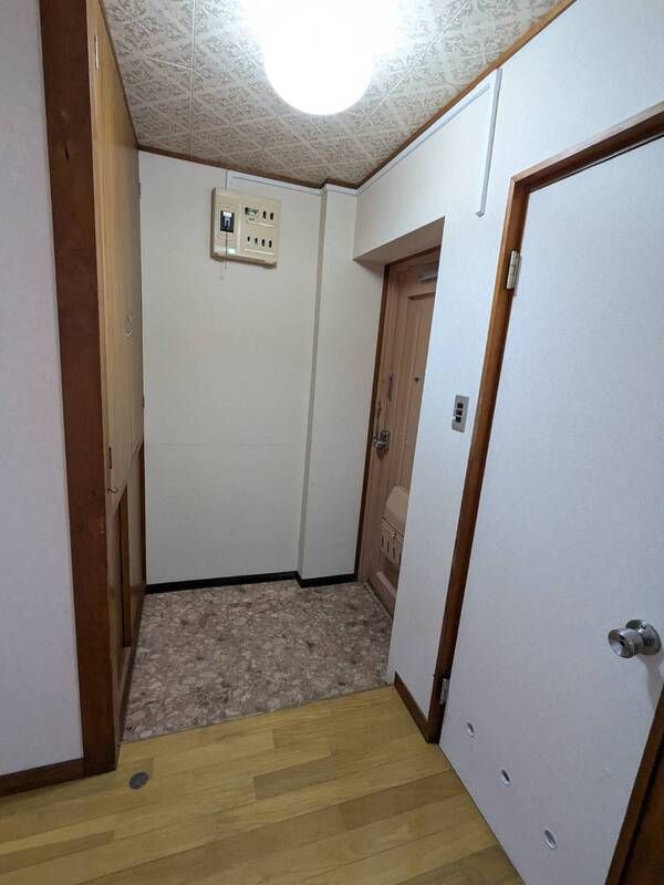 4LDK Apartment for Rent in Hamamatsu Central Ward - Thumbnail 3